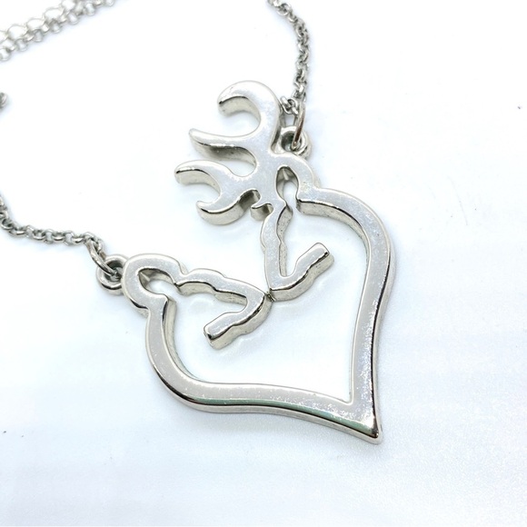 Heart Shape Deer Lovers Silver Tone Charm Pendant - Picture 1 of 4